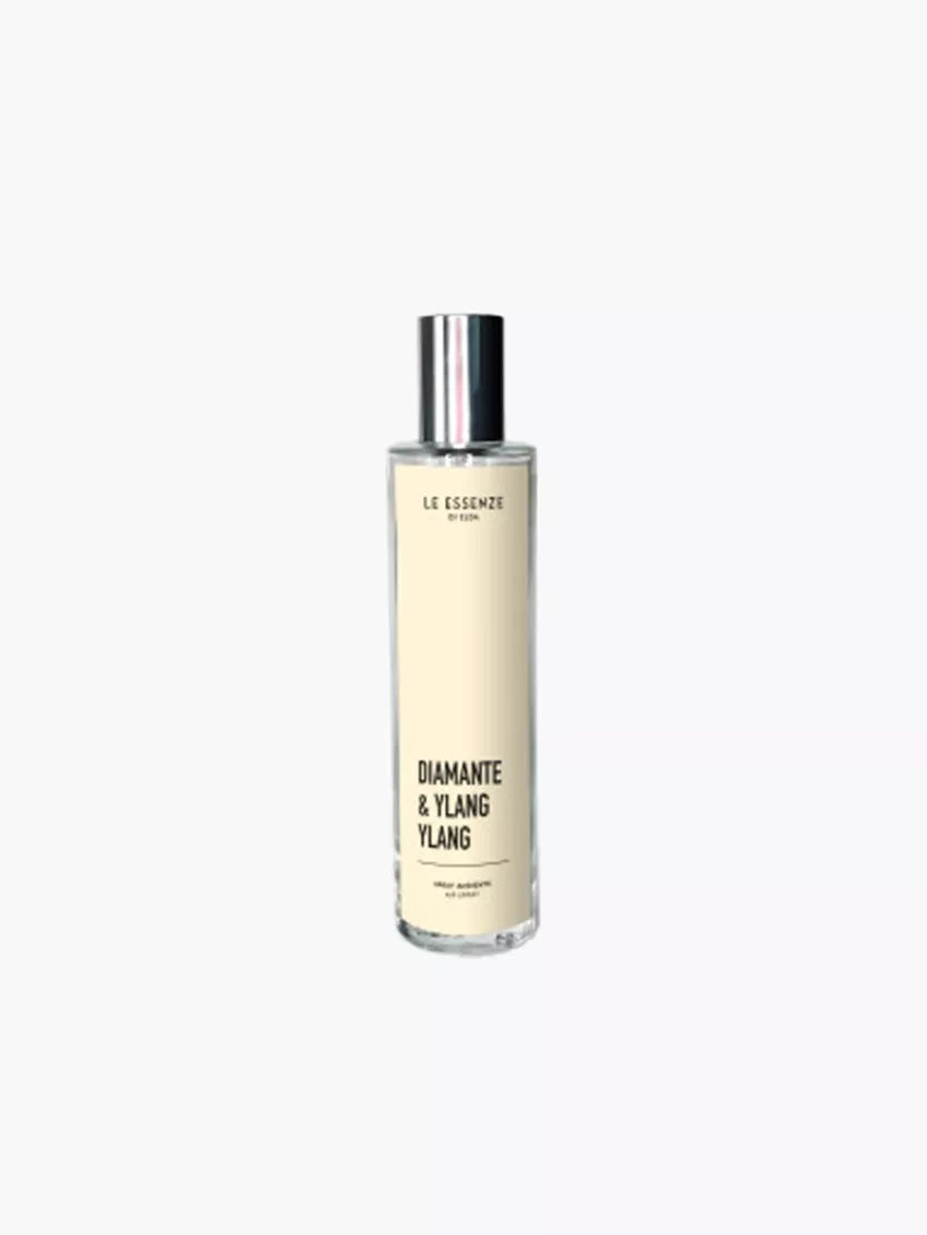 Diamante & Ylang Ylang ilmsprey í 100ml glerflösku á hvítum bakgrunni.