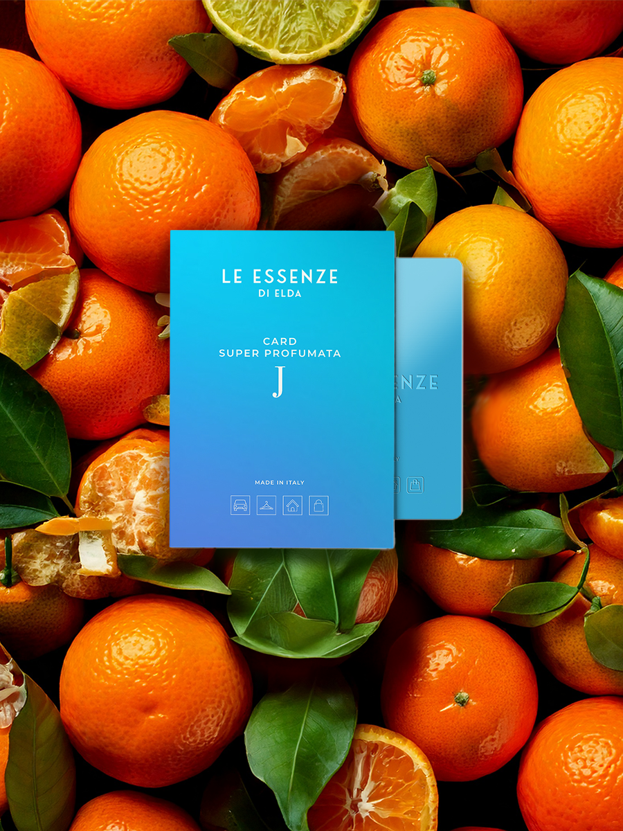 Blue card with 'Le Essenze di Elfa' branding surrounded by oranges and limes